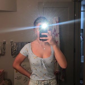 RARE PacSun Me to We blue floral scoop tee🥰🥰